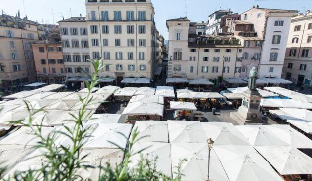 Campo Dei Fiori Deluxe With View Lägenhet